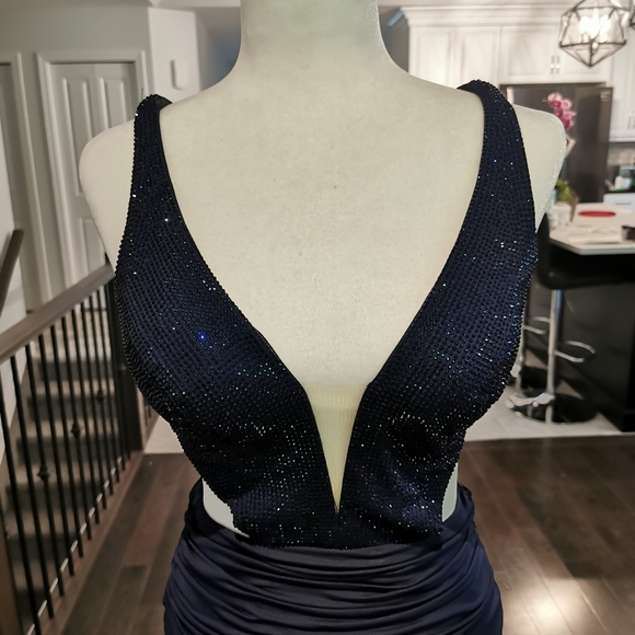 Sherri Hill evening gown - Picture 2 of 4